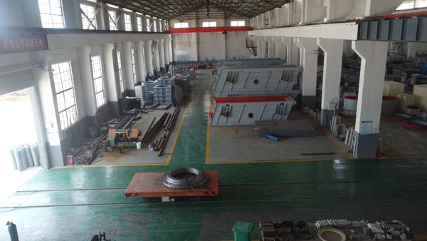 日产3万吨片麻岩机制砂设备怎么选型？结构原理是什么？